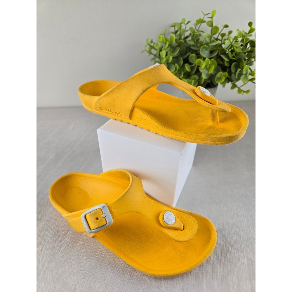 BIRKENSTOCK Kids Yellow Gizeh Thong Sandals Adjustable Strap Size 30